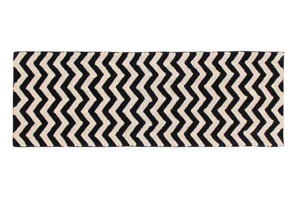 Lorena Black & White Zig-Zag Teppich als Brücke in 80x230 cm