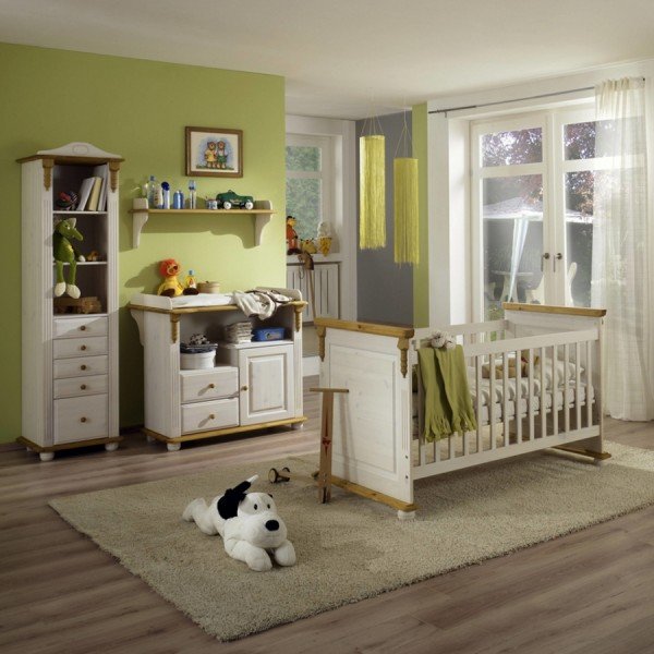 Infans Romantik Babyzimmer weiß gewachst/gelaugt