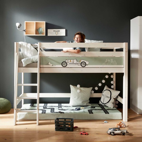 Beispiel Bett whitewash/ Bettfront Space Dreams
