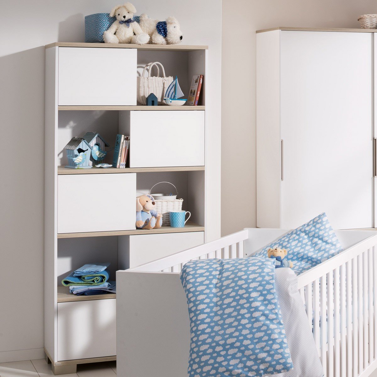 Neuheit Paidi 2017 Carlo Regal mit Schiebetüren im