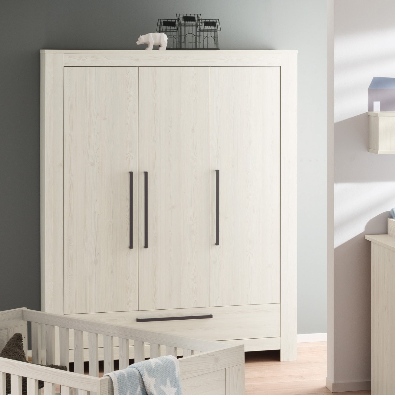 Paidi Laslo Kleiderschrank 3 Turig Im Wallenfels Onlineshop