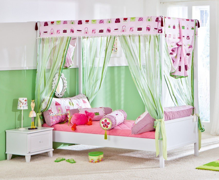 Paidi Weisses Himmelbett Sophia Mit Rost Baldachin Und Zwei Grunen