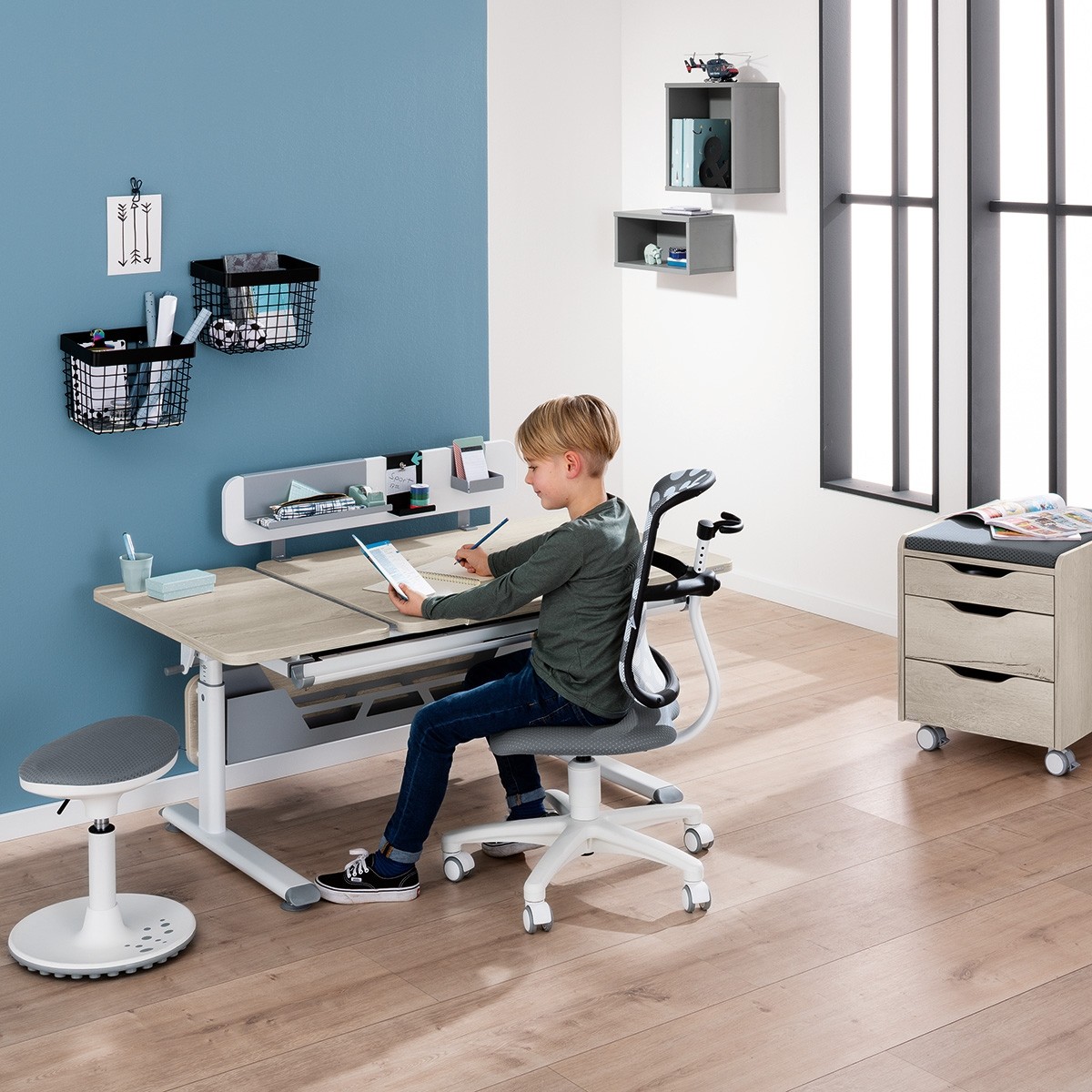 paidi schreibtisch diego mit geteilter tischplatte weiss eiche nautik wallenfels onlineshop