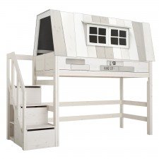 Mittelhohes Bett Hangout mit Deluxe Lattenrost und Treppe / Whitewash