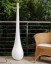 Die Stand up Lampe von Sitting Bull ist in einer Indoor- und Outdoorversion erhältlich.