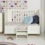 Manis-h Kinderbett in 70 x 140, Beispiel als Juniorbett mit Absturzsicherungen und Leiter