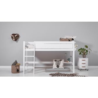 Halbhohes Bett (schräge Leiter)