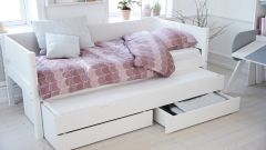 White Ausziehbett mit Schubladen